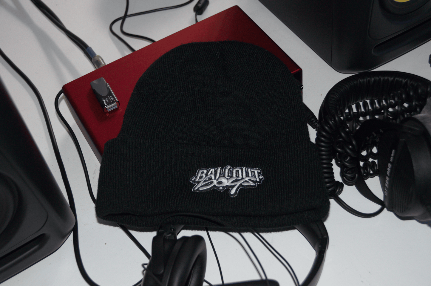 BALLOUTBOYS BEANIE